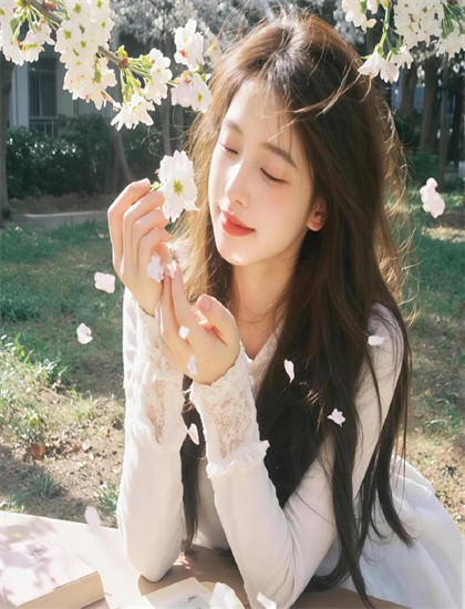 带你走进《花与蛇白衣绳奴隶》的幕后世界：特效的视觉奇观与技术实现 了解优秀作品的创作秘密